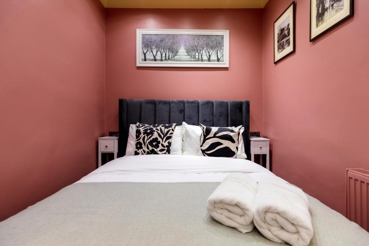 Central Stylish 2-Bed Apartment In ลอนดอน ภายนอก รูปภาพ