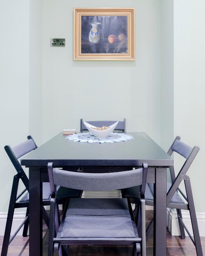 Central Stylish 2-Bed Apartment In ลอนดอน ภายนอก รูปภาพ